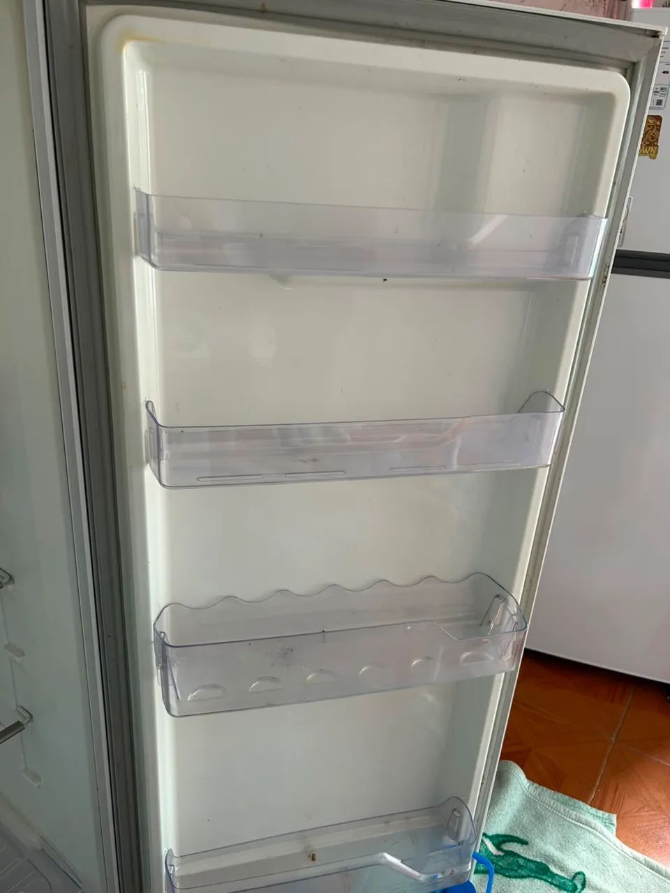 Vendo geladeira 