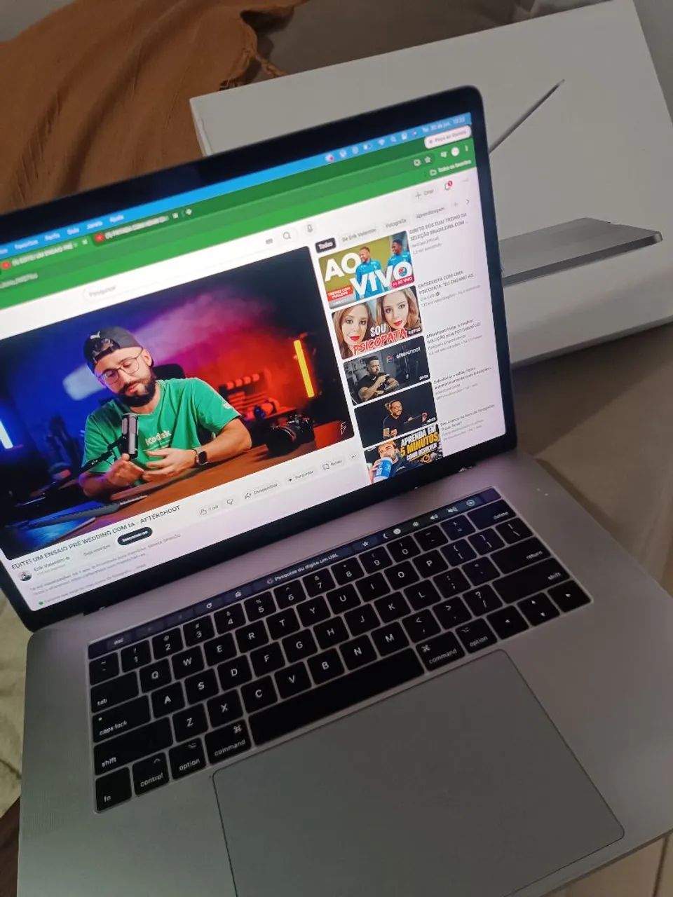 Macbook pro Touchbar bar I7 15 pol 2017  - Foto 3