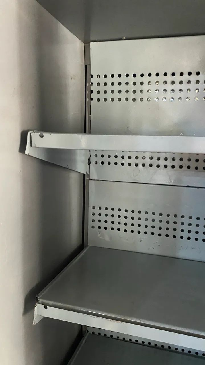 EXPOSITOR DE FRIOS E LATICÍNIOS INOX DUAS PORTAS.   - Foto 5