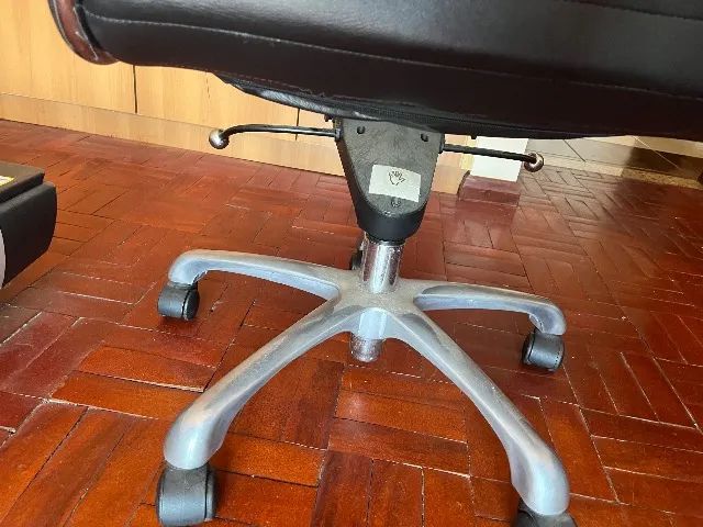 Cadeira Giratória super Elegante - Foto 4