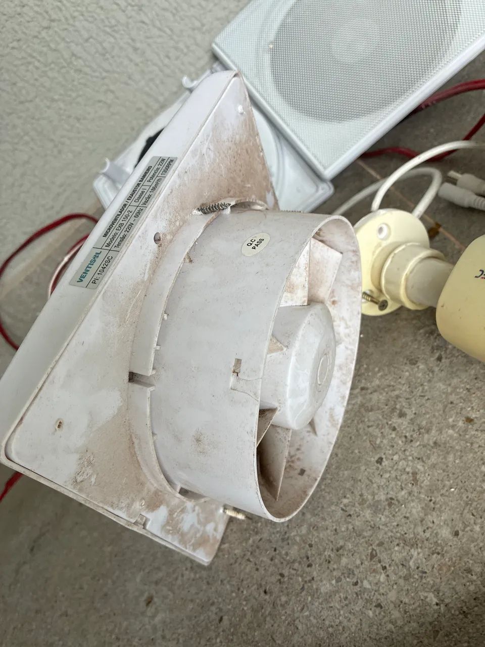 Kit auto falante, 2 câmeras e 1 exaustor.  - Foto 2