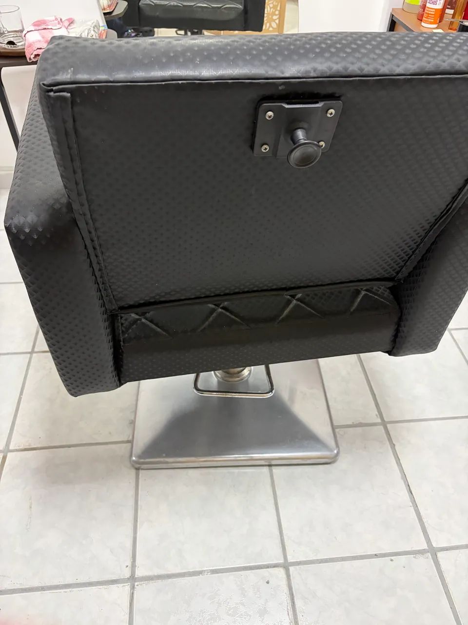 Cadeira cabeleireiro profissional - ótimo custo benefício  - Foto 5