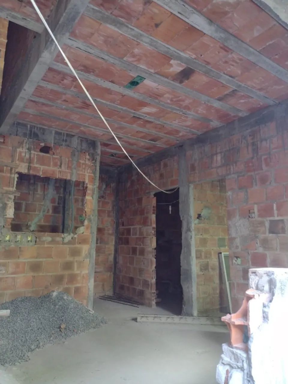 Casa Em Construção com Laje e 1° andar coberto (Térreo e 1° andar) - Foto 3