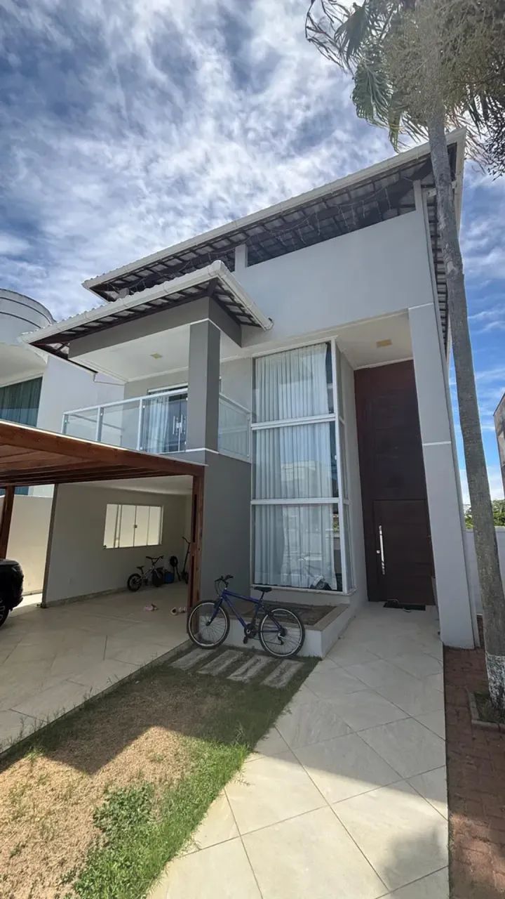 CASA TRIPLEX 4/4 PARA LOCAÇÃO EM ABRANTES
