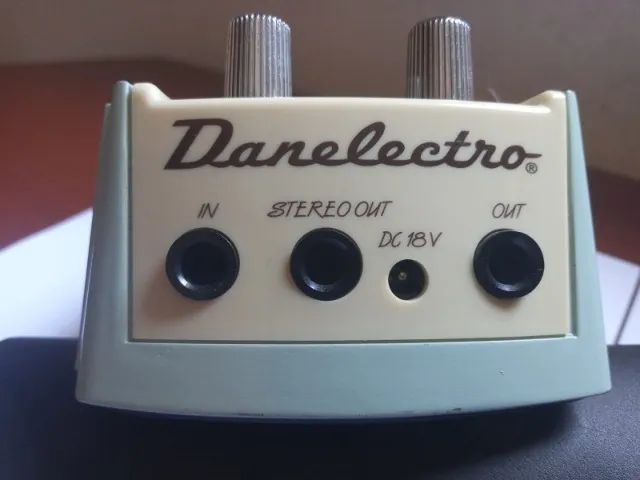 Pedal Danelectro Cool Cat Chorus 18v - Foto 2