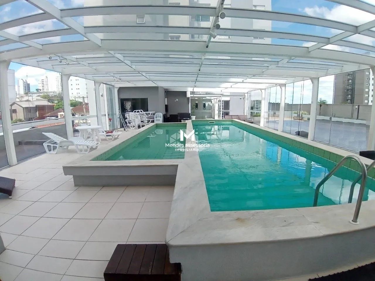 Apartamento mobiliado e decorado em oferta.