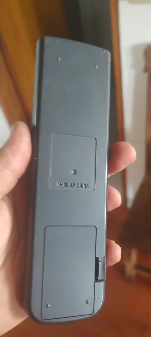 Controle remoto original vídeo cassete Mitsubishi usado funcionando perfeitamente  - Foto 3