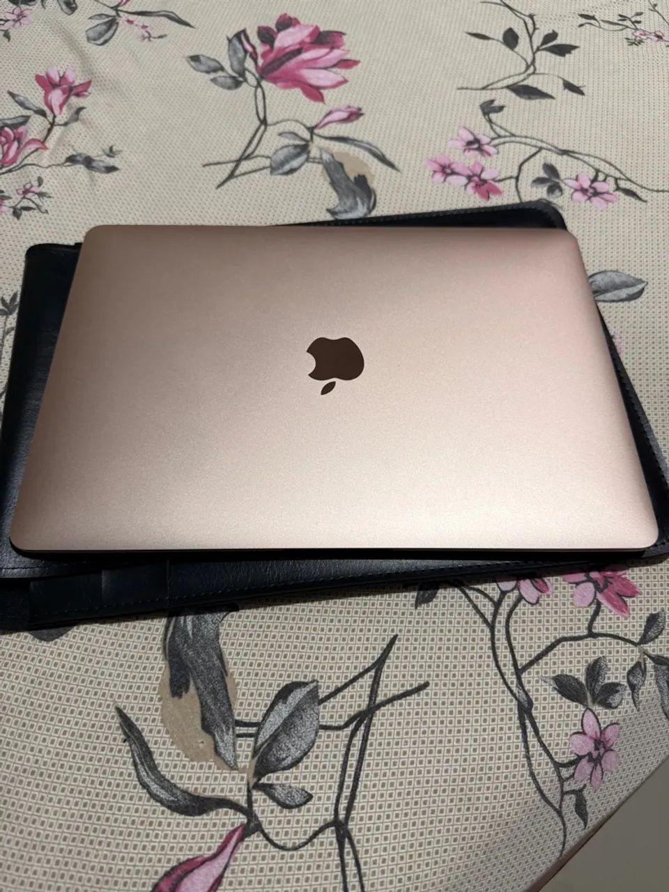 MacBook M1 8gb