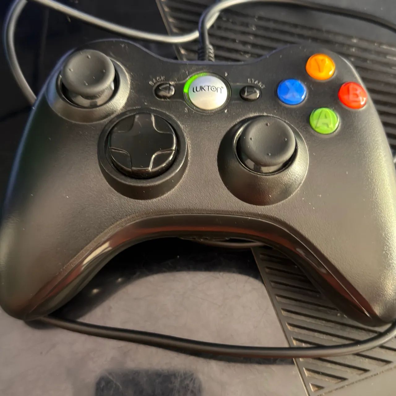 Xbox 360 super slim 4gb  - Foto 3