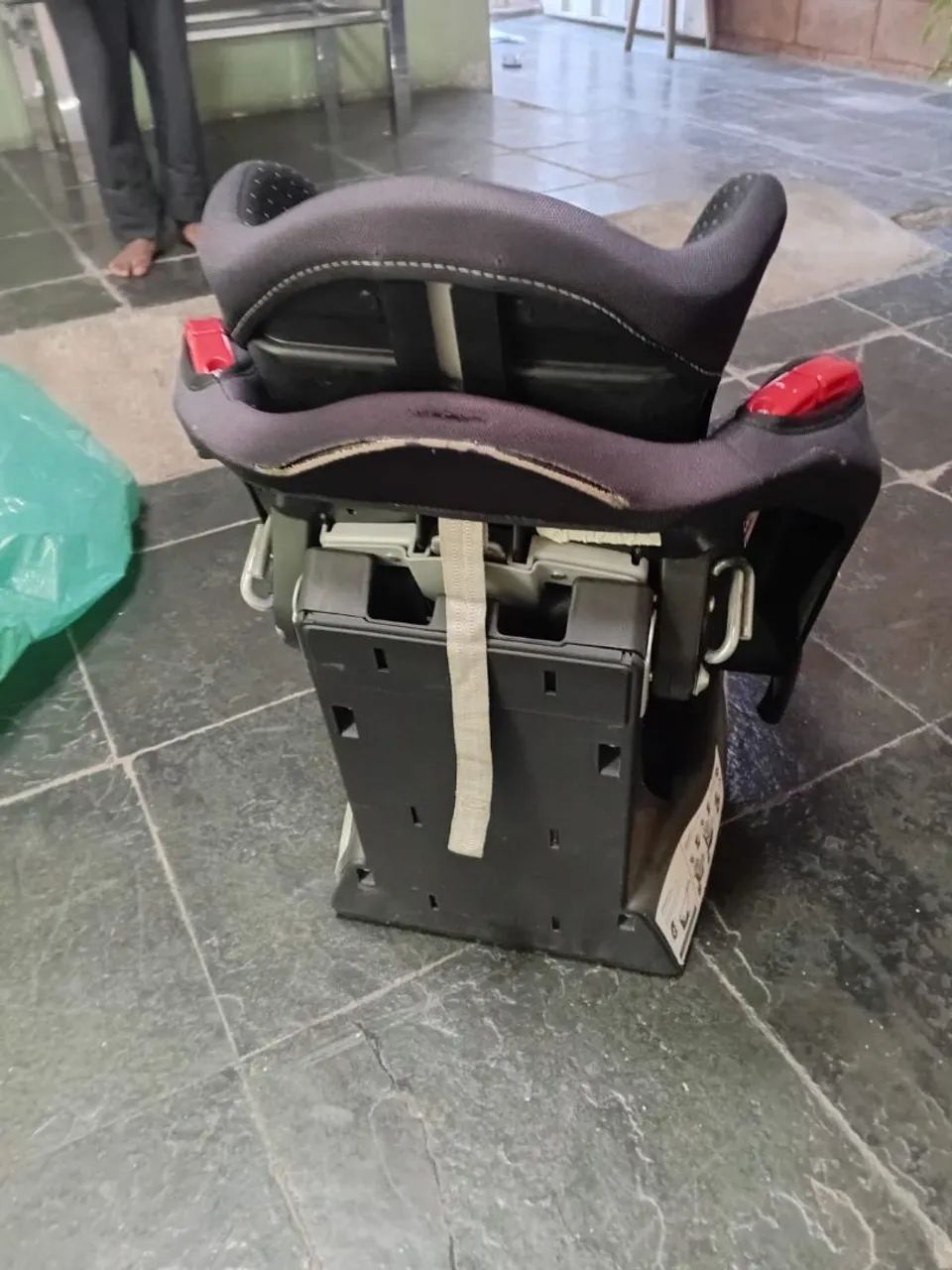 Vendo Bebê conforto pouco usado  - Foto 2