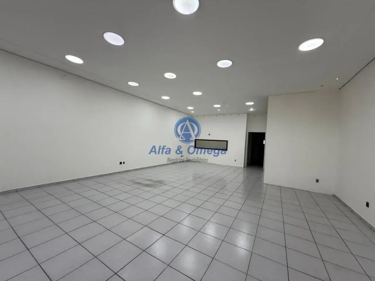Imóvel comercial para aluguel na Rua Ignácio Alexandre Nasralla em Bauru/SP - Foto 4
