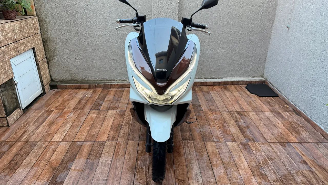 PCX DLX 2021  - Foto 2