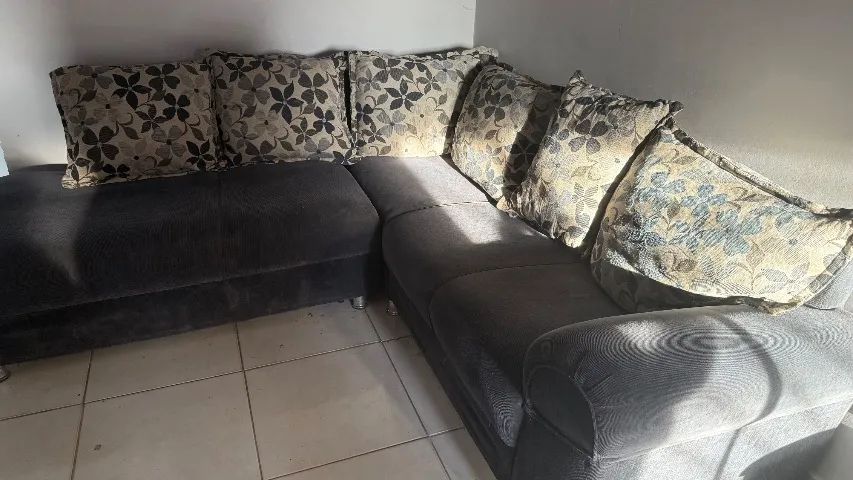 Sofá para o canto da sala 