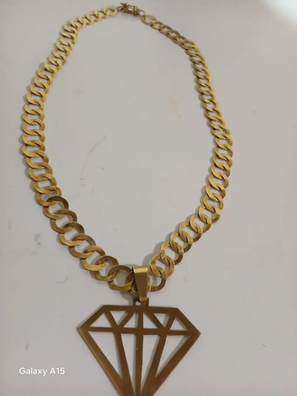 Vende se cordão de prata 