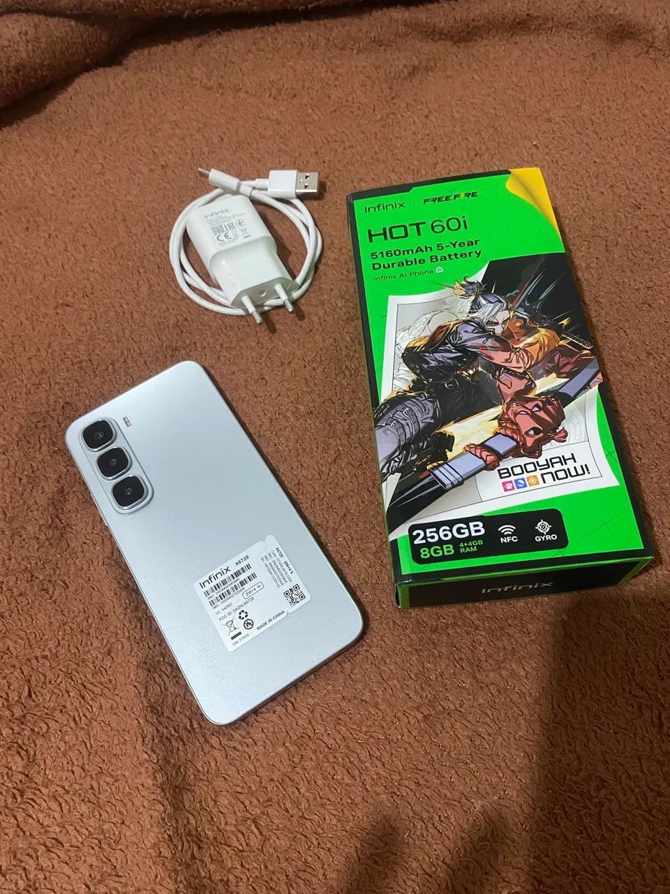 Smartphone Infinix HOT 60i - Foto 2