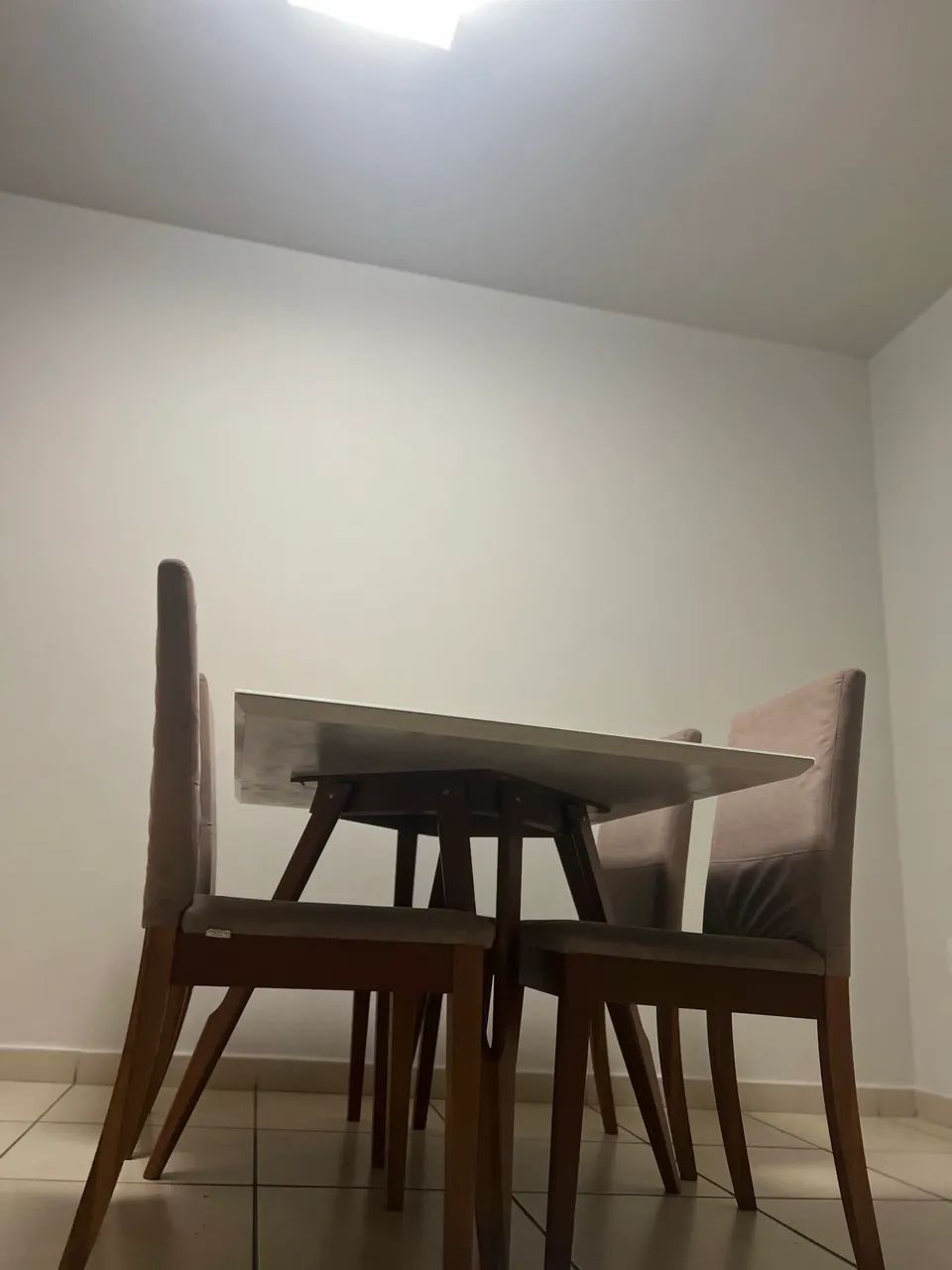 Mesa de jantar 4 cadeiras  - Foto 3