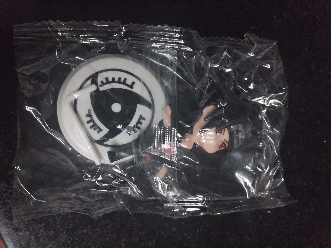Itachi do naruto shippuden de 7 a 8 cm - Hobbies e coleções