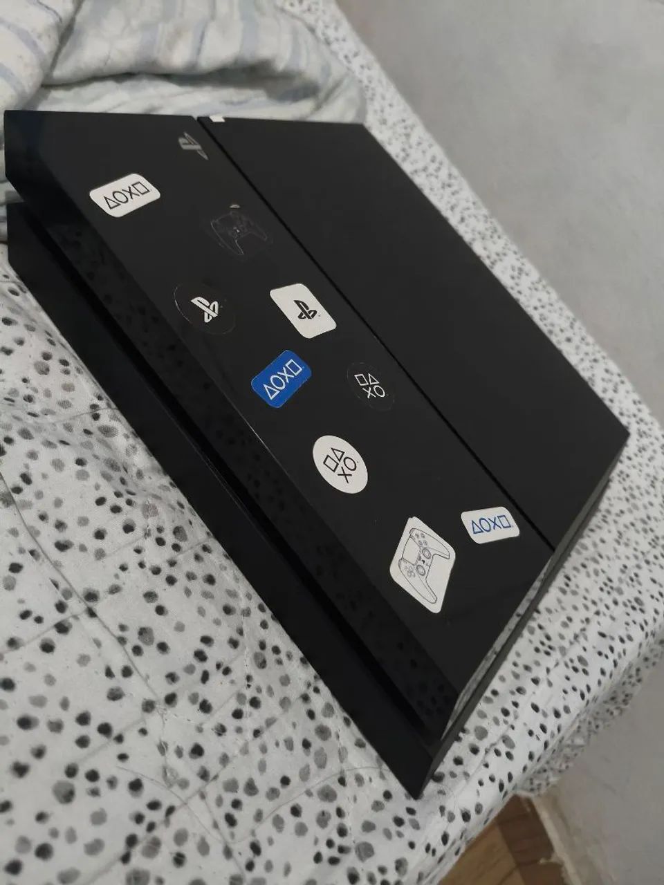PS 4 com 2 controles - Foto 3