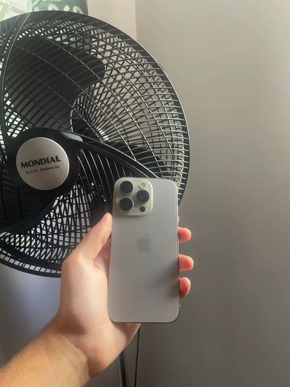 iPhone 16 Pro - Foto 2
