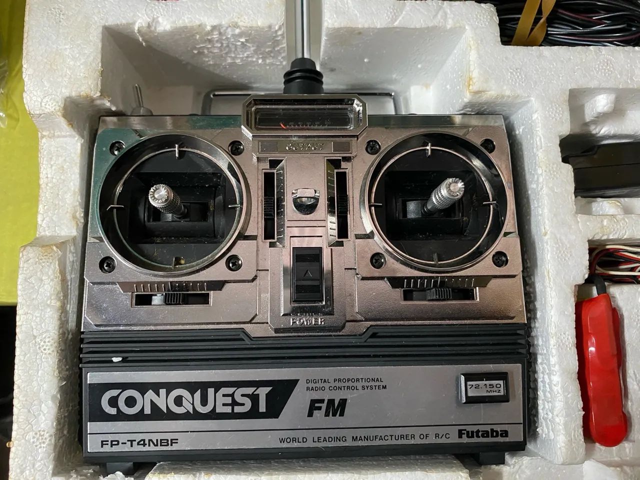 Rádio Futaba Conquest 
