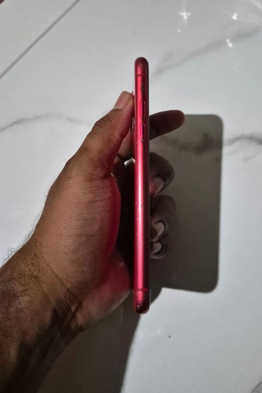 iPhone 11 64GB, vermelho, todo original. - Foto 3