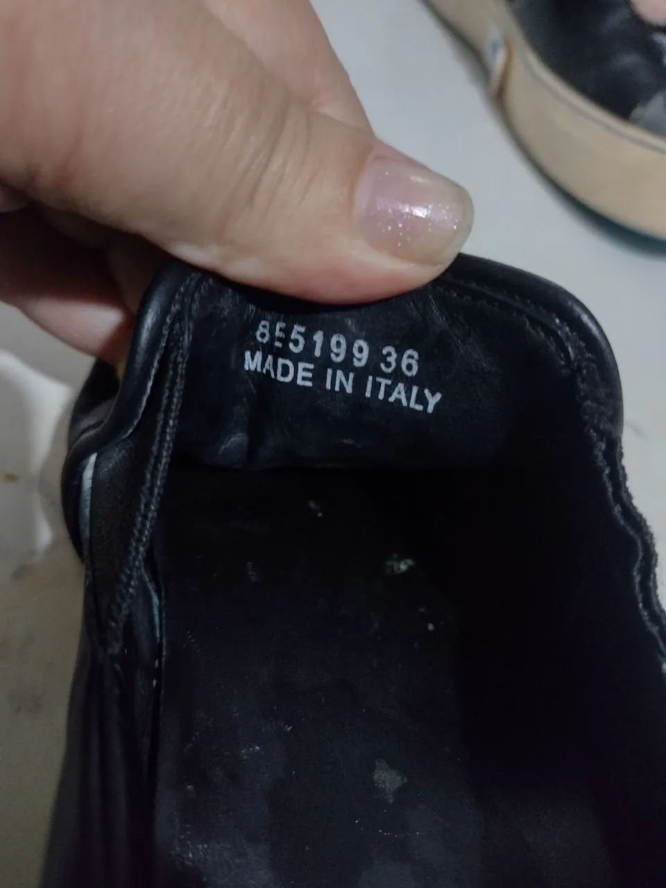 Tênis Fendi em couro original  - Foto 3