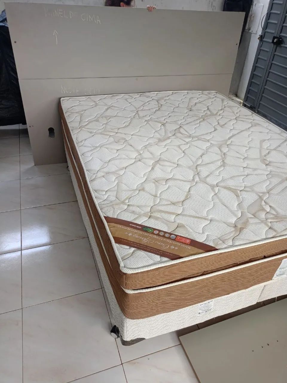 Cama queen