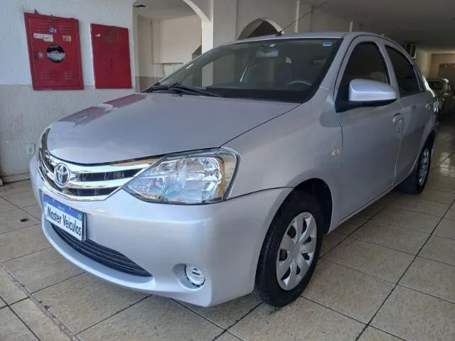 Toyota Etios ETIOS X Sedan 1.5 Flex 16V 4p Mec. 2015