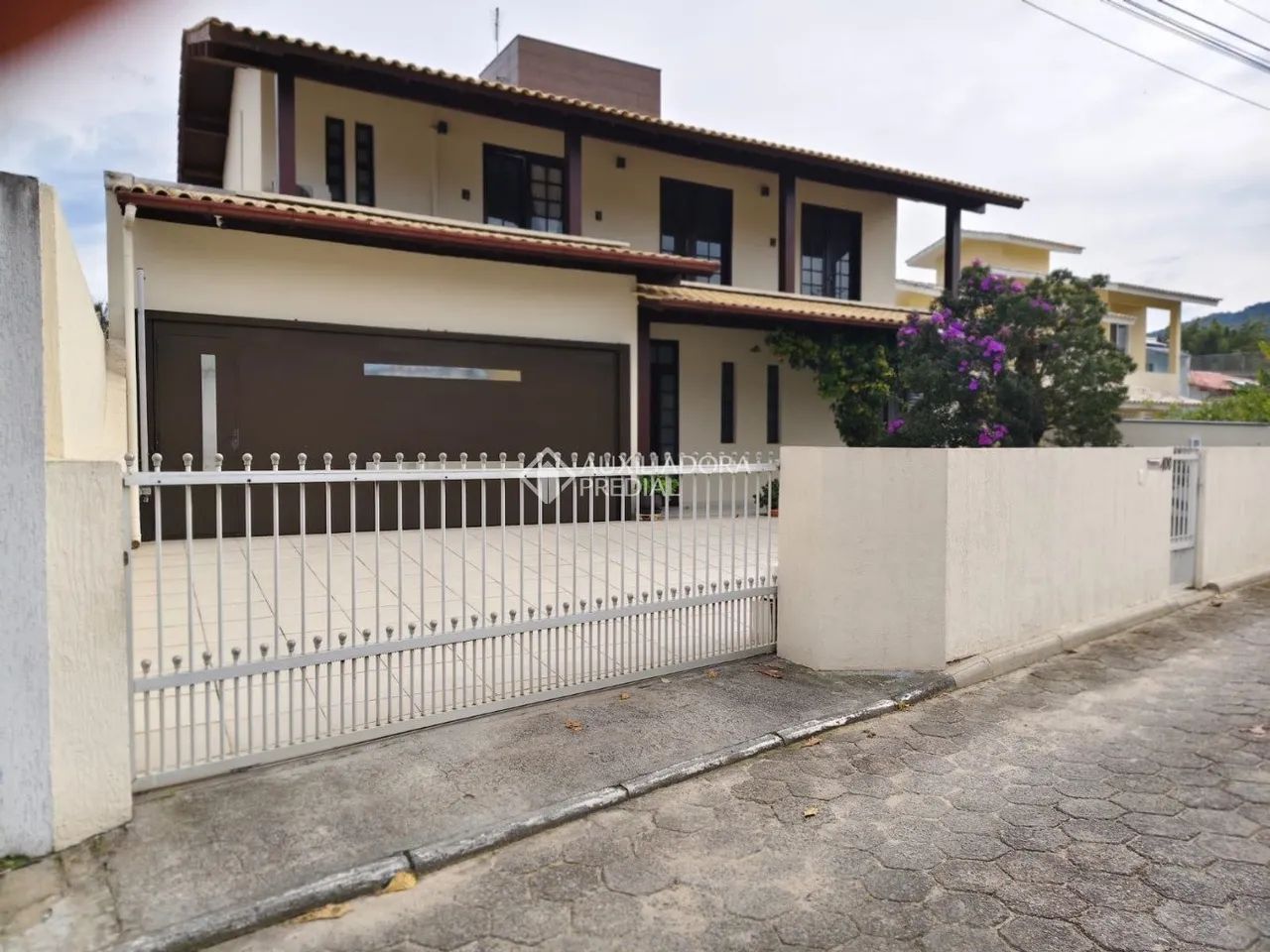 Linda Casa Duplex no Campeche - Conforto, Espaço e Excelente Localização