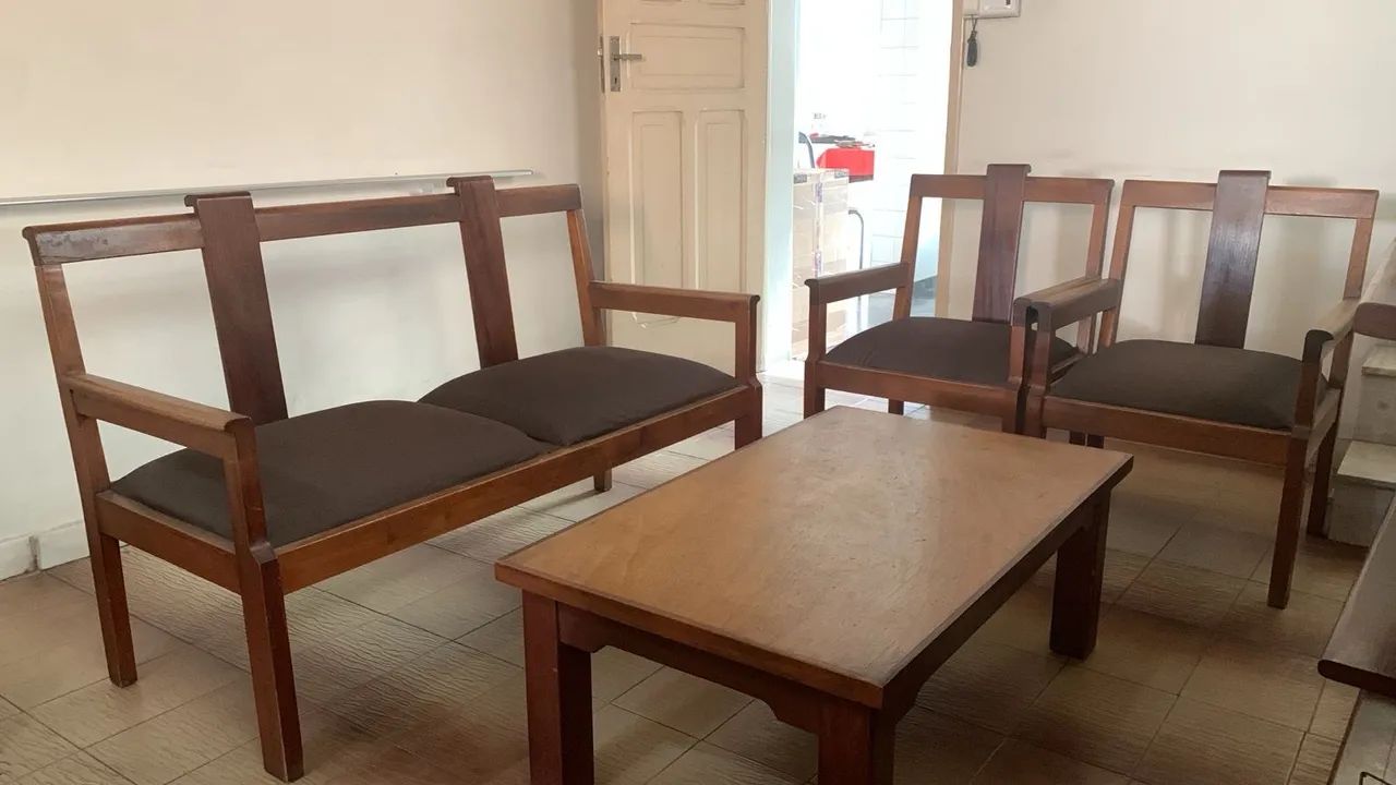 Conjunto: Sofá, Cadeira e Mesa de Centro  - Foto 2