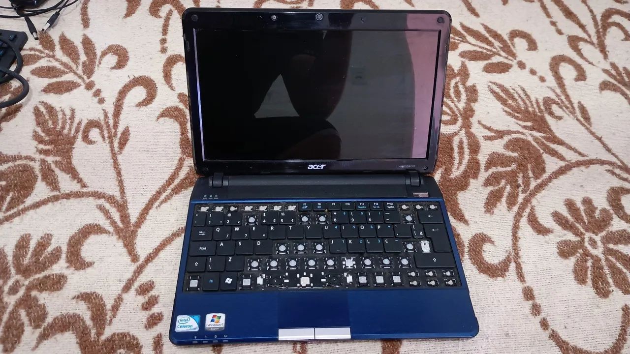 Vendo notebook Acer - Foto 2