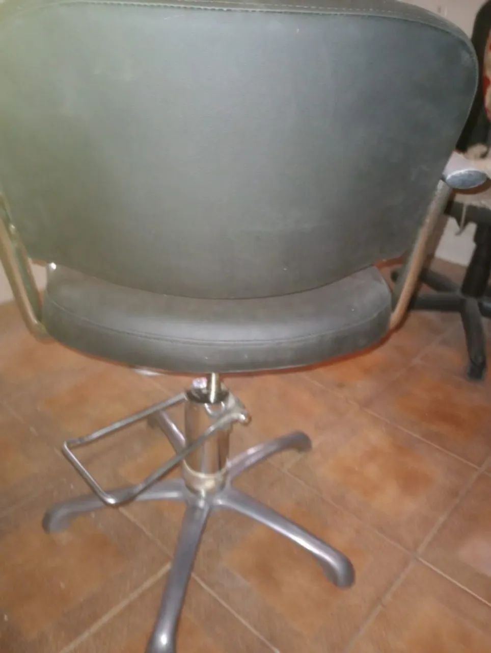 Cadeira de Cabeleireiro  - Foto 2