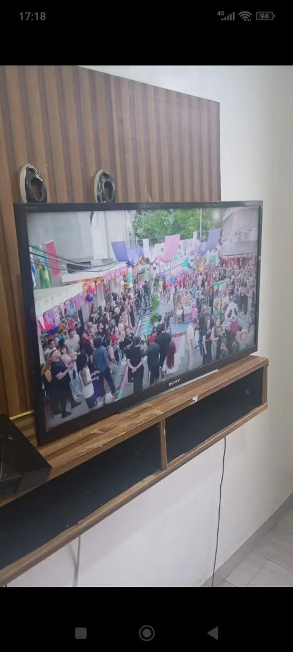 Vendo tv 32 polegadas, sem controle e sem cabo