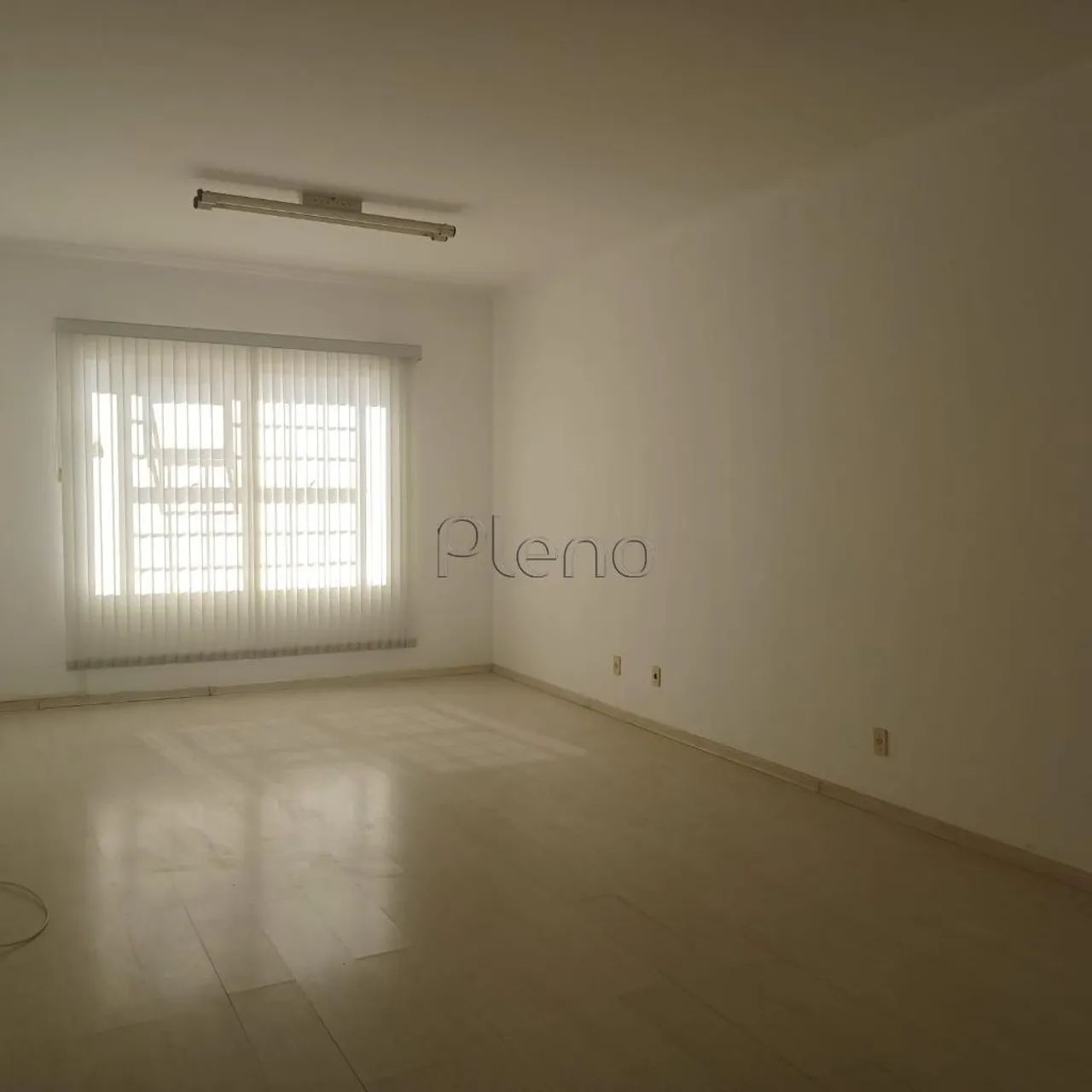 Sala para alugar em Valinhos, Vila Martina, com 70 m²