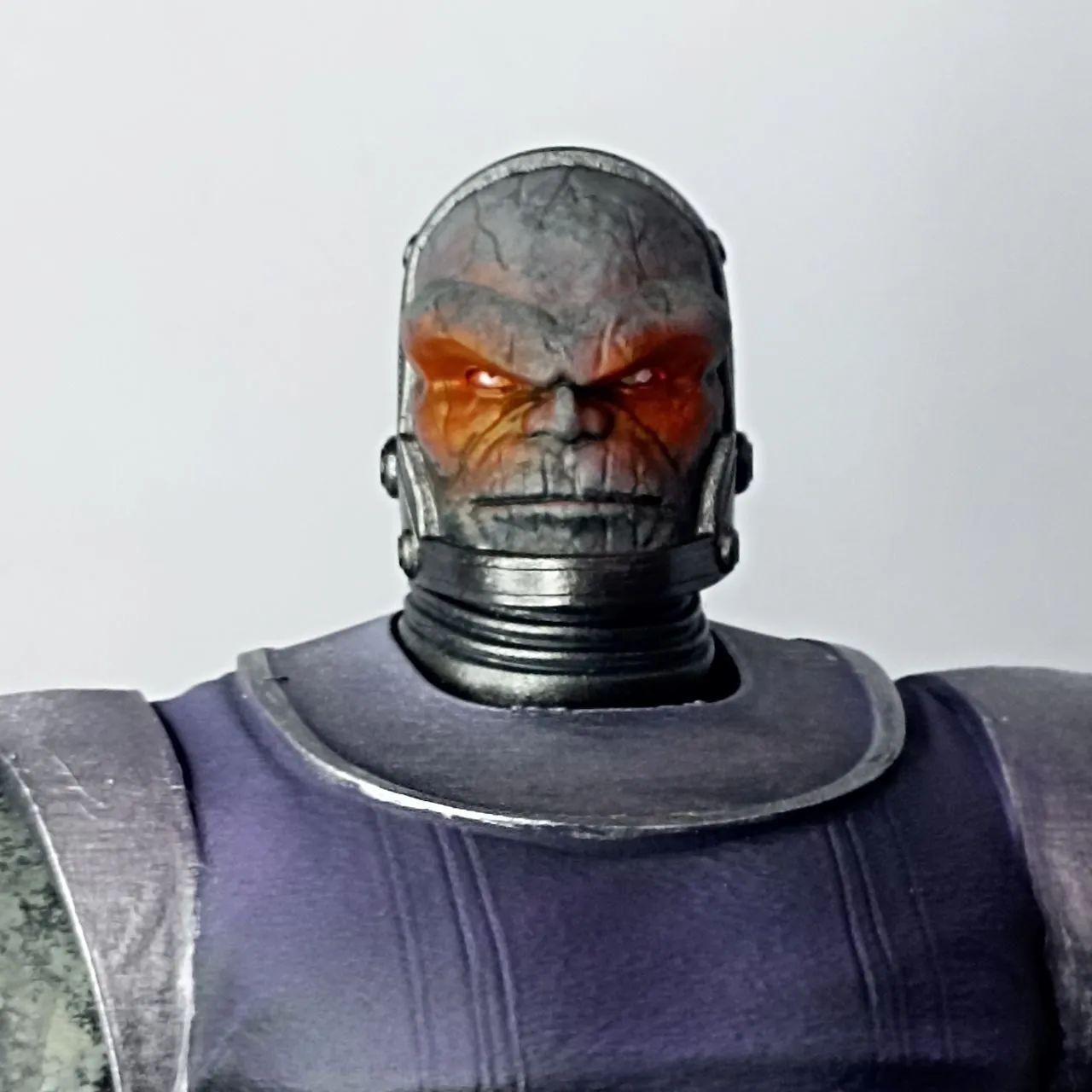 Darkseid - Escultura 3D Pintada à Mão | Aproximadamente 30 cm - Foto 2