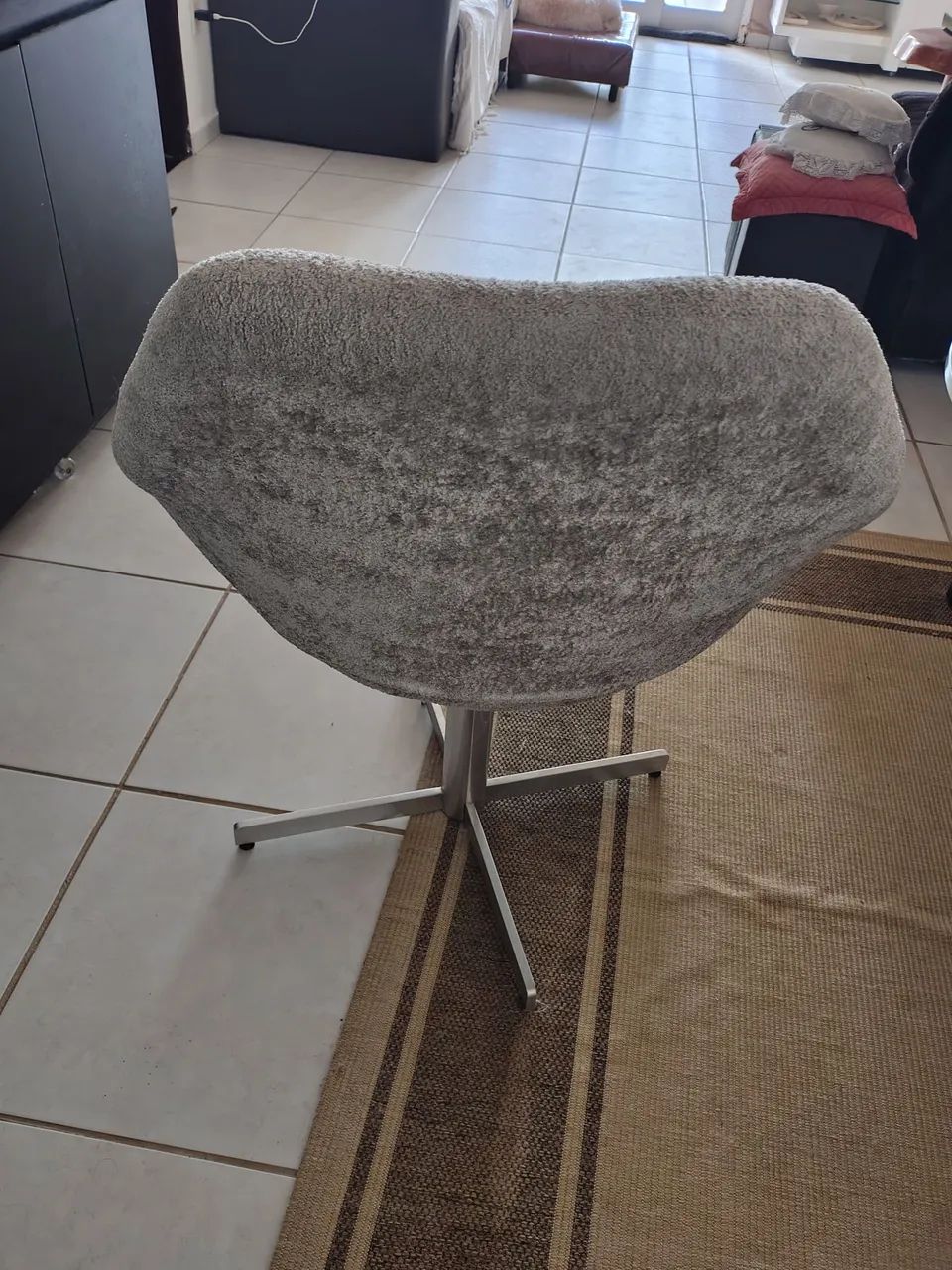 Duas Cadeiras Giratórias da Jacaúna - R$450,00 cada - Foto 5