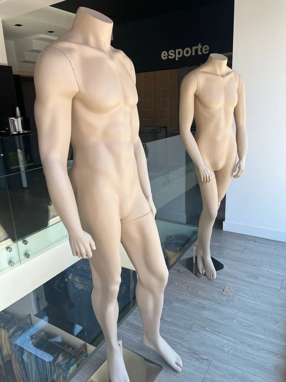 Manequins masculino de fibra - Foto 3