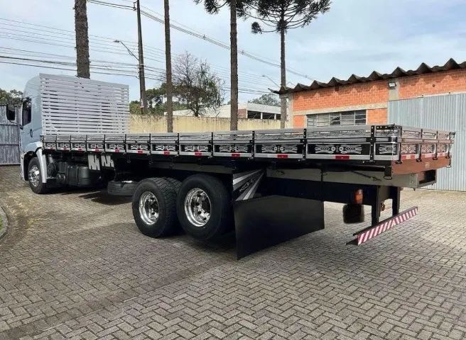 vw 24250 2011 6x2 - Foto 3