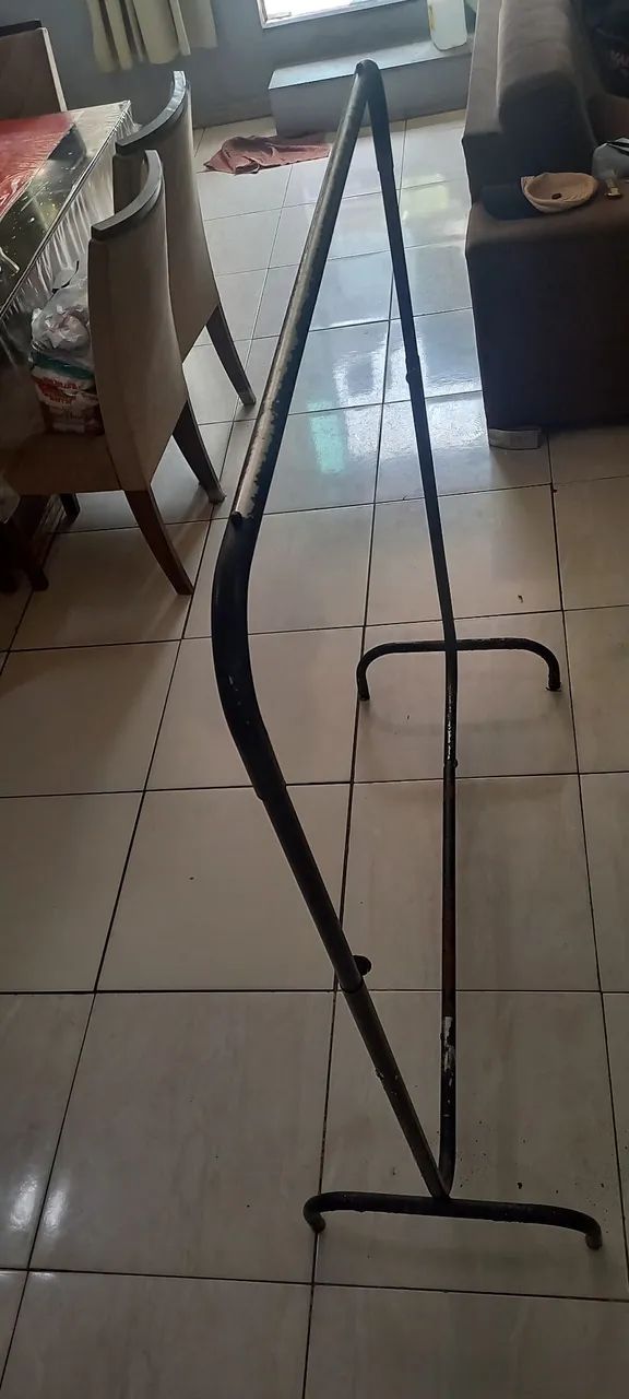 ARARA  DE ROUPAS 
