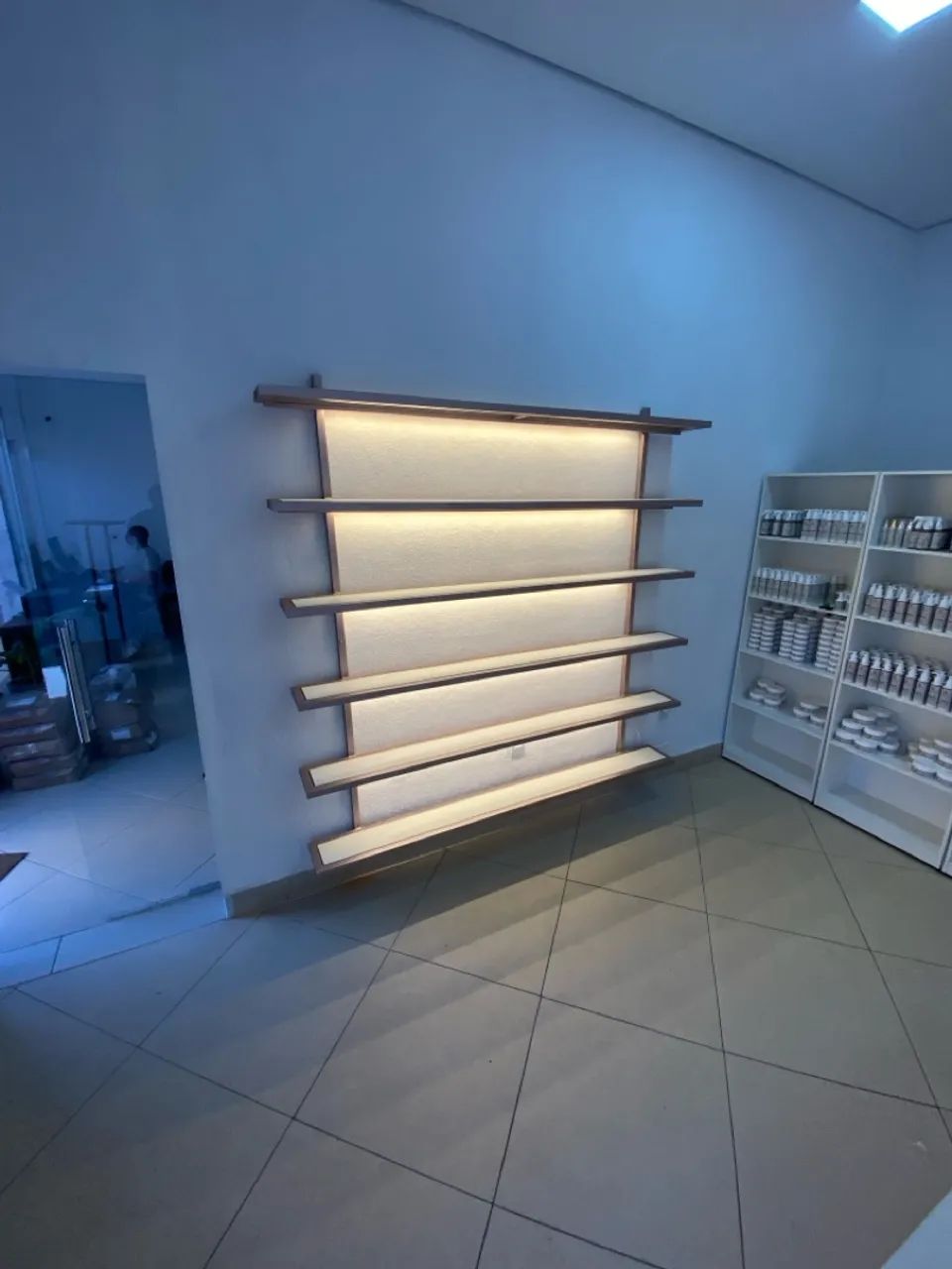 Prateleira estilo industrial com Led - Foto 4