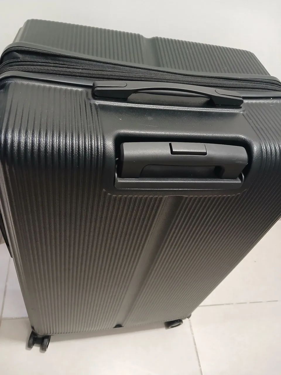 Mala grande preta para viagem