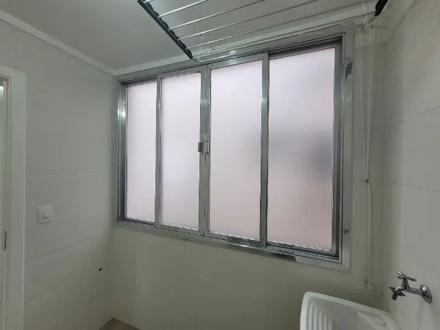 2 Dormitórios - 1°Andar - Todo reformado - Sem elevador - Garagem - Foto 5
