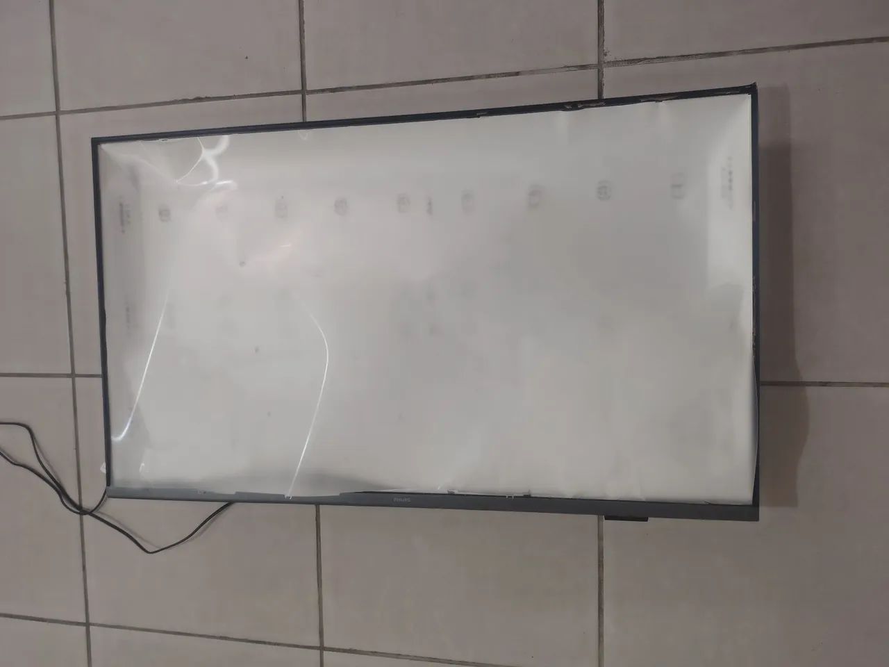 Tv Philips43 polegadas com defeito 