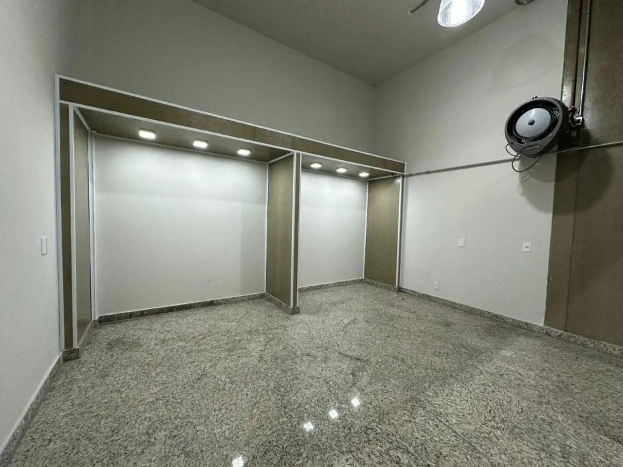 Sala para alugar em Hortolândia, Loteamento Remanso Campineiro, com 22 m² - Foto 4