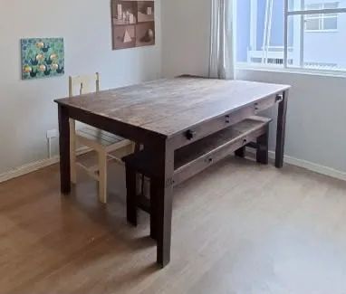 Mesa madeira e 2 bancos 2,05 x 1,05 m  tel *