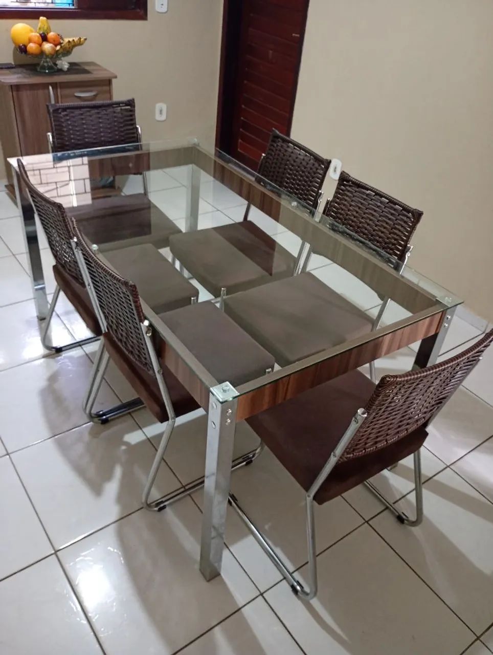 Mesa de 6 Cadeiras Tampa de Vidro  - Foto 5