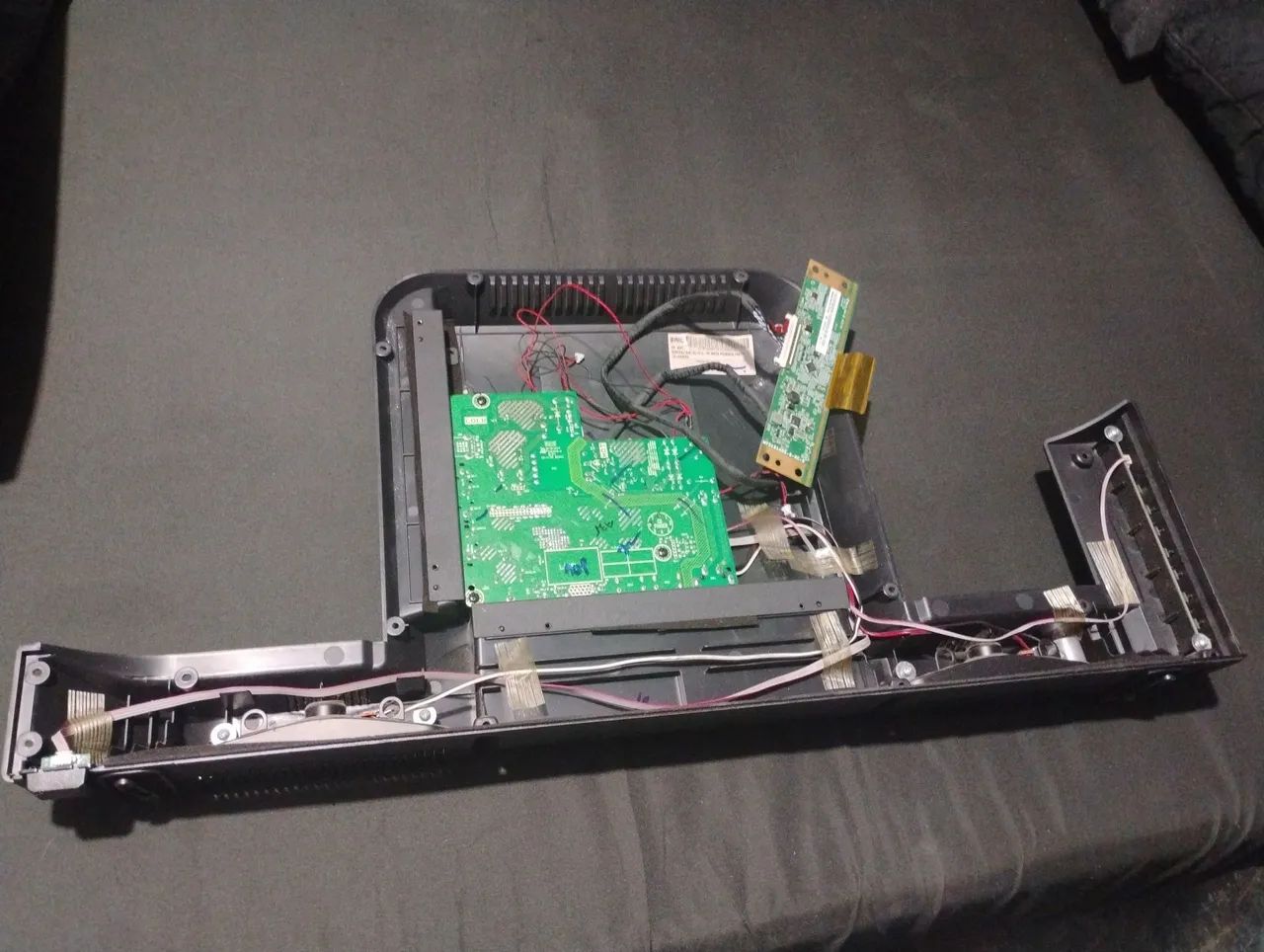 Traseira da TV 28 philco.completa tv PH28D27D led 