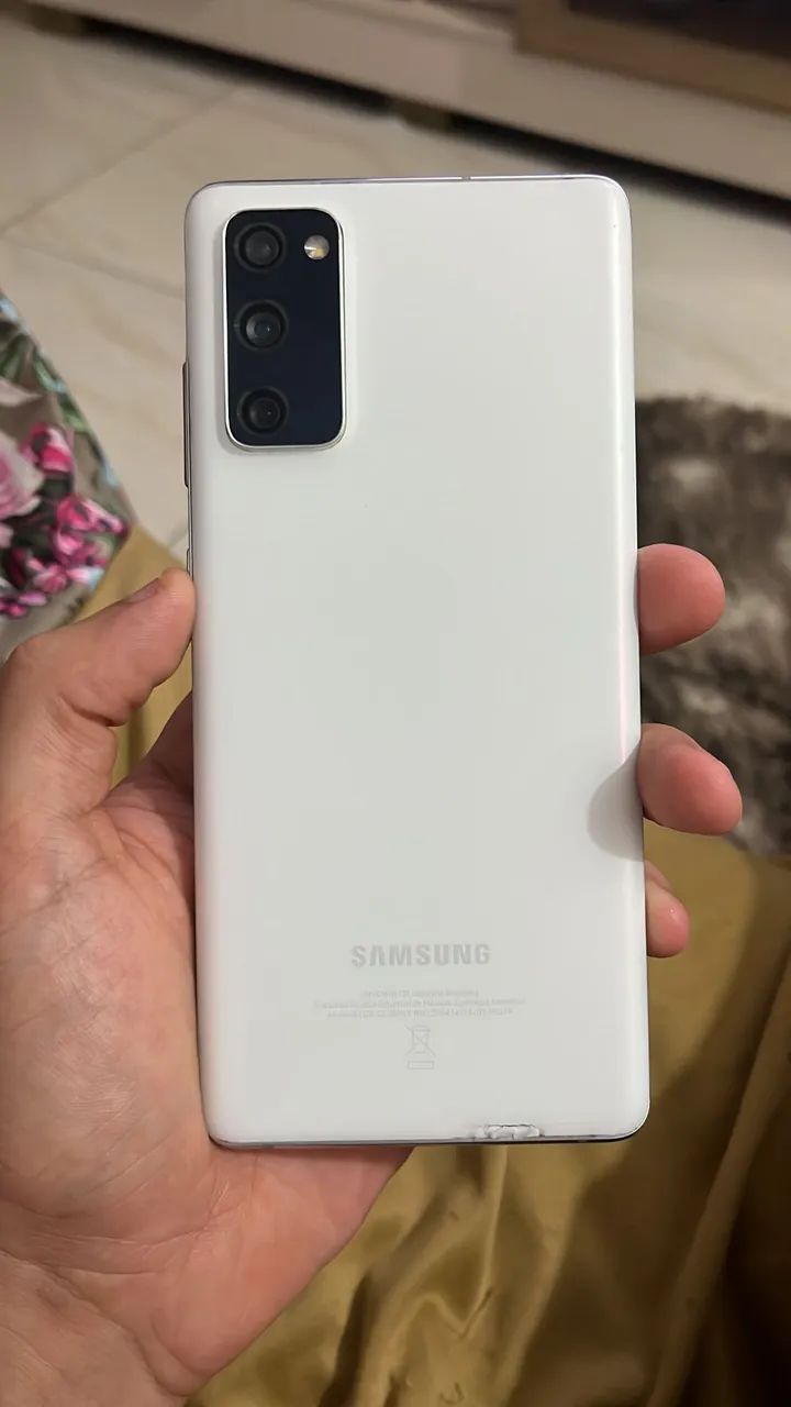 Samsung S20 fe  - Foto 2