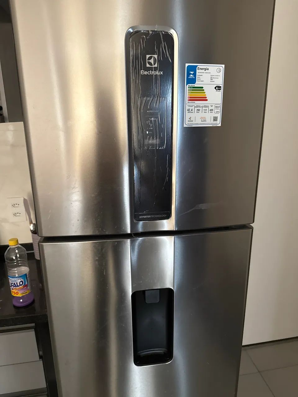 Geladeira Electrolux inox 3 meses de uso com água na porta - Foto 2