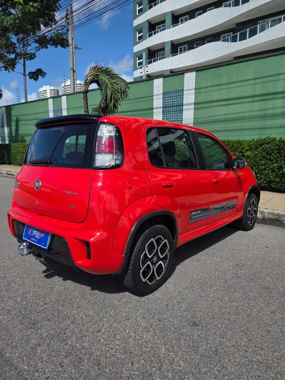 Fiat Uno Sporting 1.4 EVO Fire Flex 8V 4P 2015 - Foto 2